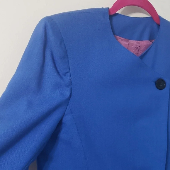 Vintage Blue Blazer - Picture 5 of 13